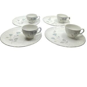 Jonas Roberts #542‎ Blue Tea Rose Round Snack Plates W/ Cups 8 Piece Set 9"